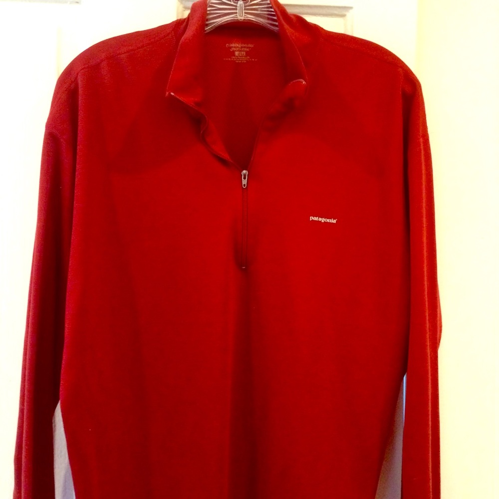 Patagonia men’s capilene zippered pullover